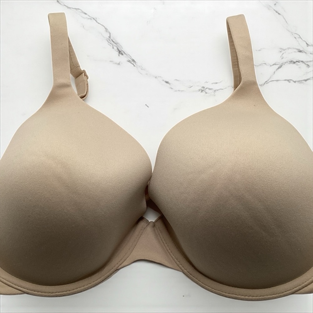 Victoria’s Secret Full coverage bra Beige 38 C